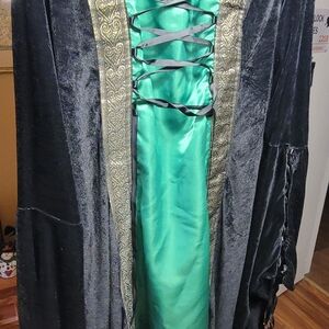 Black and Green Velvet Robe with Gold Trim